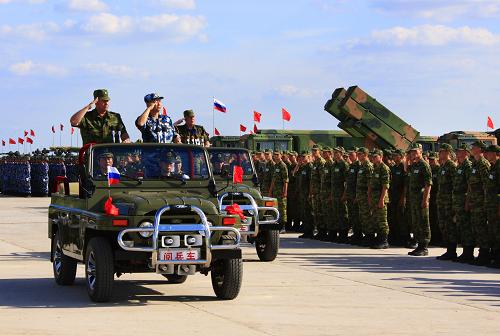 和平使命-2009中俄军演举行阅兵式