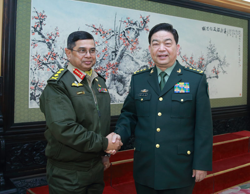 12月3日，國務委員兼國防部長常萬全在北京八一大樓會見孟加拉國陸軍參謀長貝拉爾。