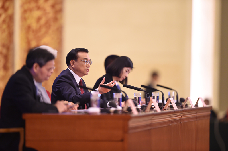 3月16日，國務院總理李克強在北京人民大會堂與中外記者見面，並回答記者提問。新華社記者 陳曄華 攝