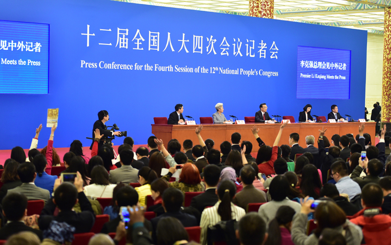 3月16日，國務院總理李克強在北京人民大會堂與中外記者見面，並回答記者提問。新華社記者 劉軍喜 攝