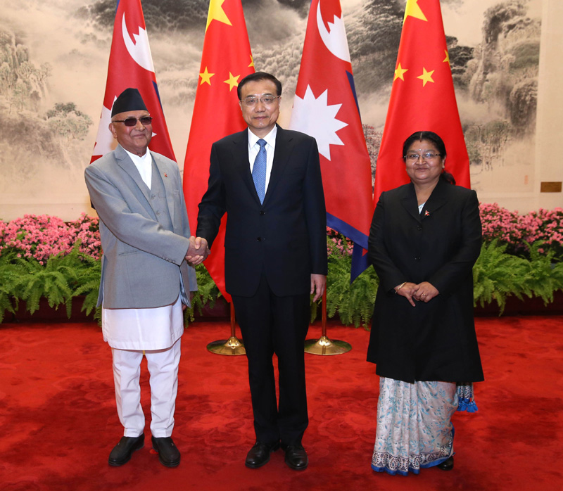 3月21日，國務院總理李克強在北京人民大會堂同來華進行正式訪問並將出席博鰲亞洲論壇2016年年會的尼泊爾總理奧利舉行會談。