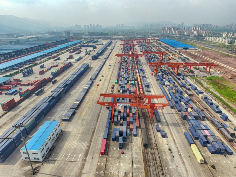 重庆西部物流园:渝新欧国际贸易大通道从这里